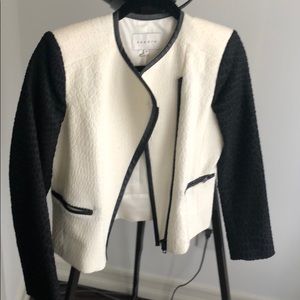 Sandro black and white jacket size 36 like new